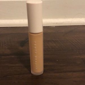 Fenty beauty concealer